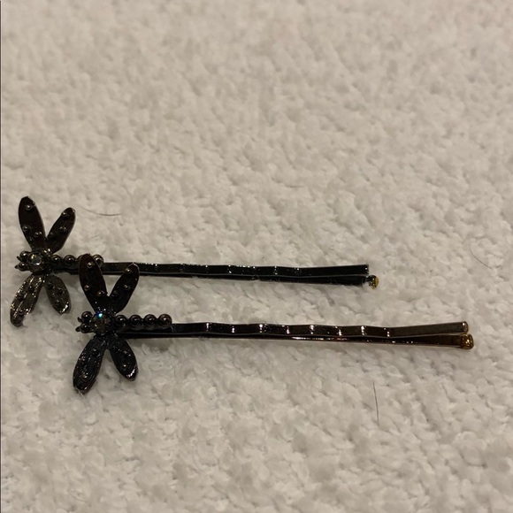Cute dragon fly bobby pins - Picture 4 of 5
